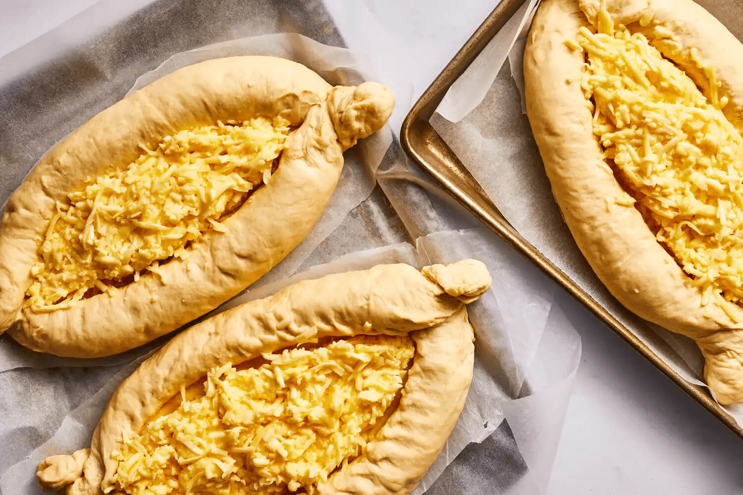 How to cook khachapuri in Adjara style